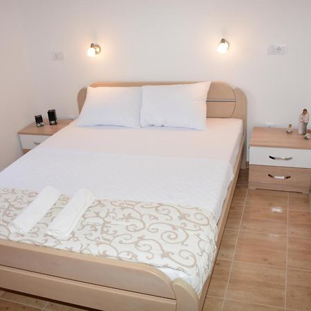 Apartmani Gaga ติวัต ภายนอก รูปภาพ