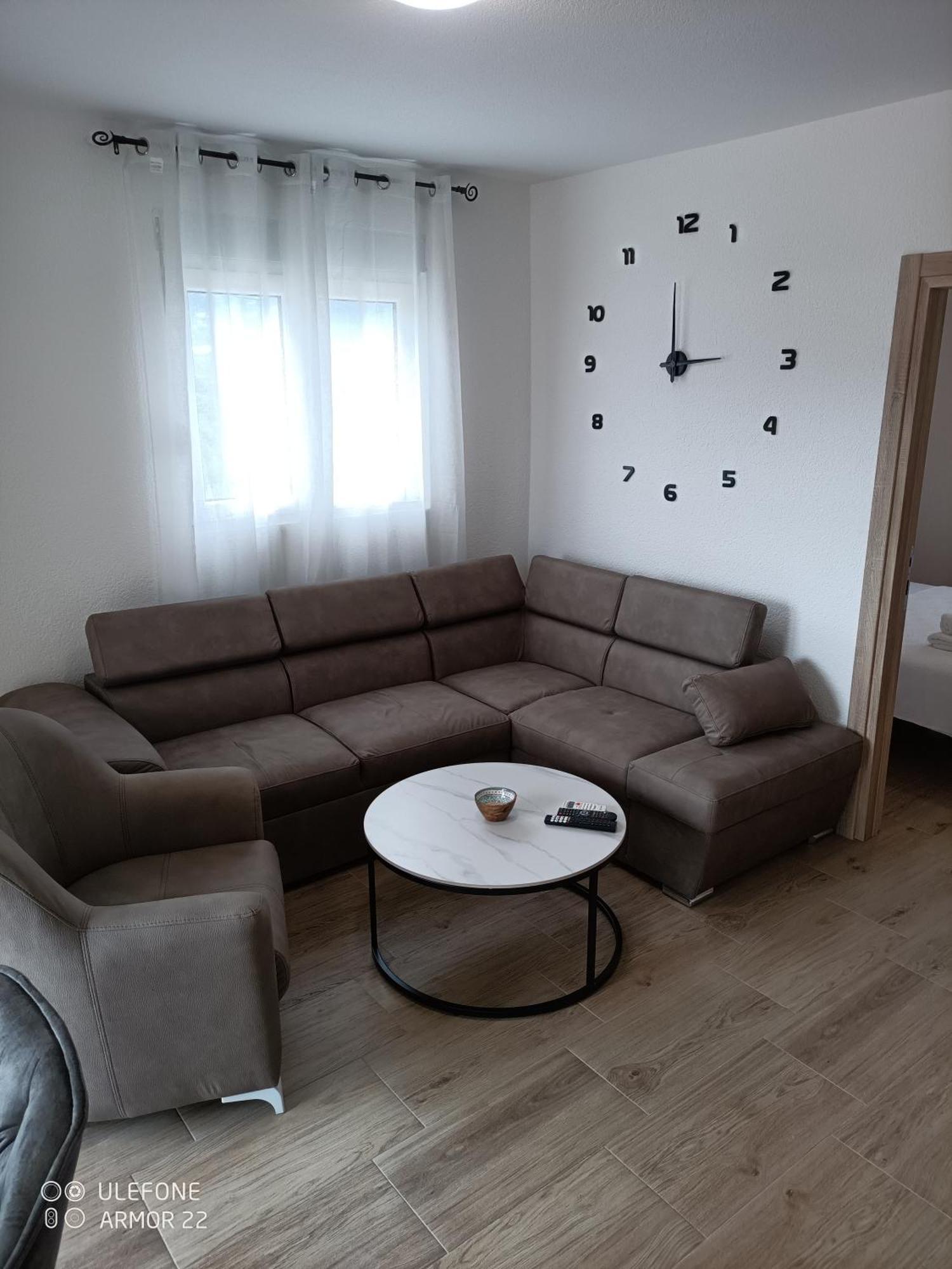 Apartmani Gaga ติวัต ภายนอก รูปภาพ