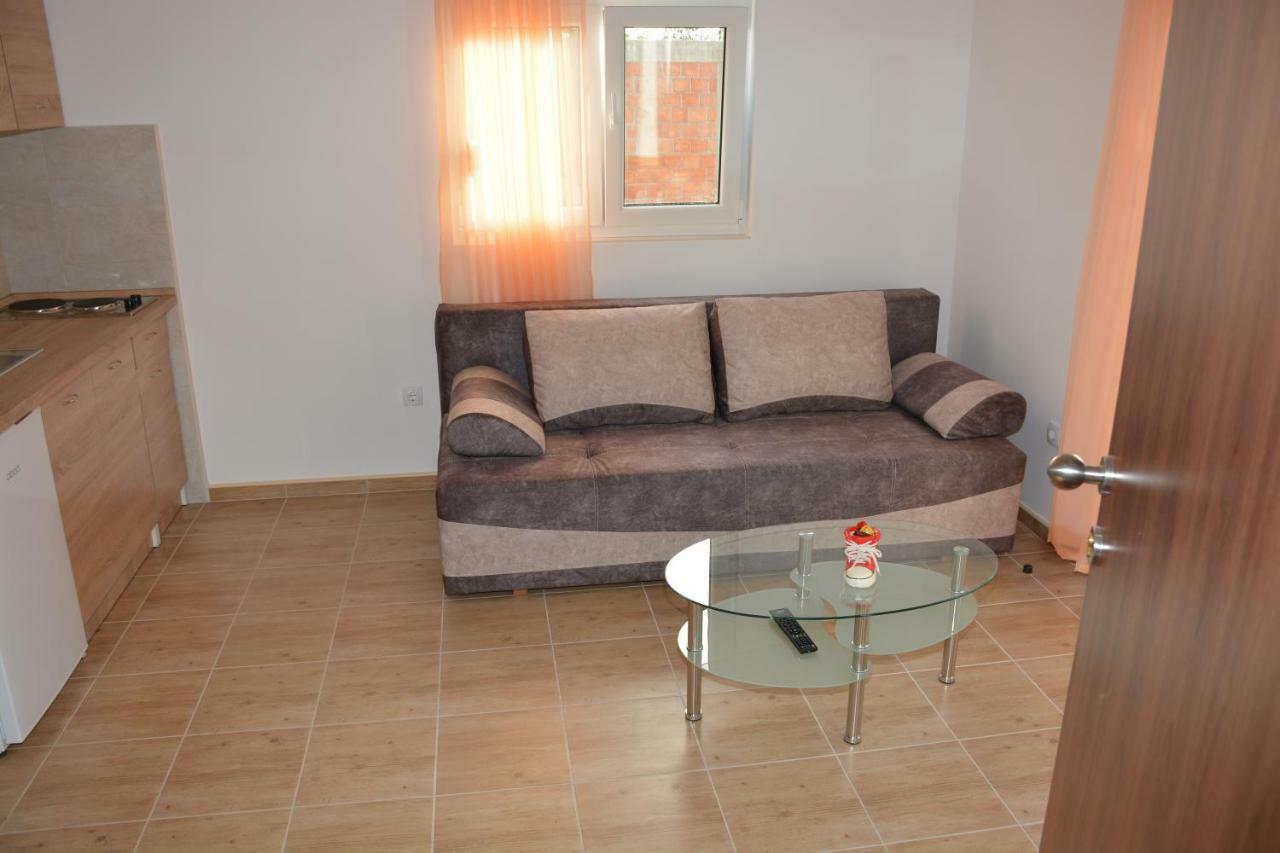 Apartmani Gaga ติวัต ภายนอก รูปภาพ