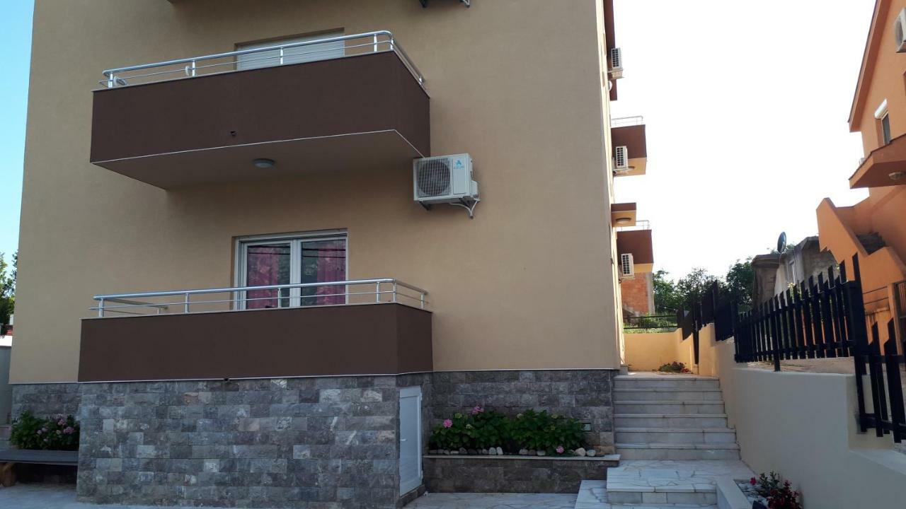 Apartmani Gaga ติวัต ภายนอก รูปภาพ