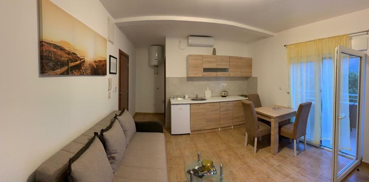 Apartmani Gaga ติวัต ภายนอก รูปภาพ